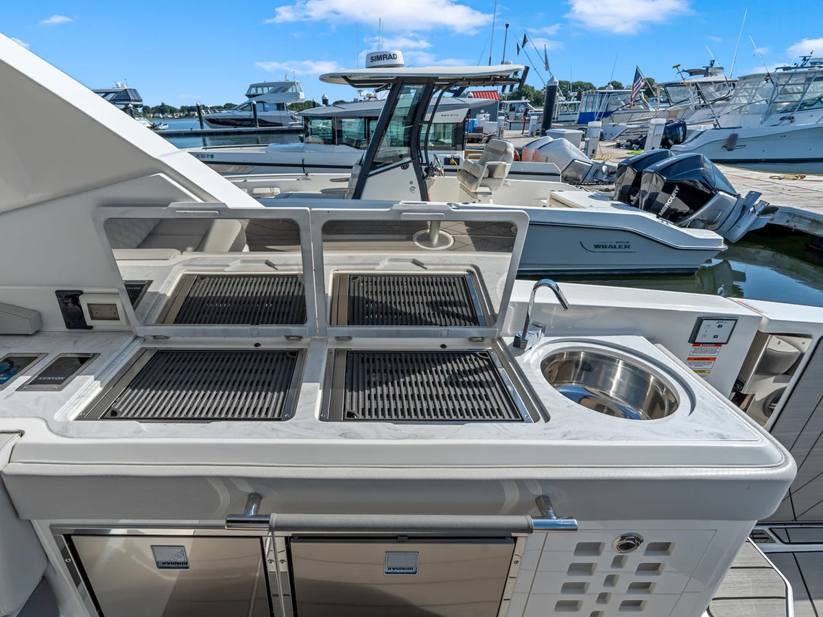 2026 Sea Ray SLX 400 Outboard 40.0 feet, Quincy, MA #18