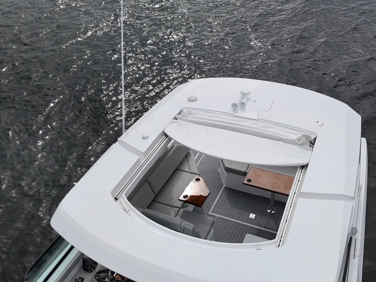 2026 Cruisers Yachts 38 GLS 37.0 feet, Lake Ozark, MO #9