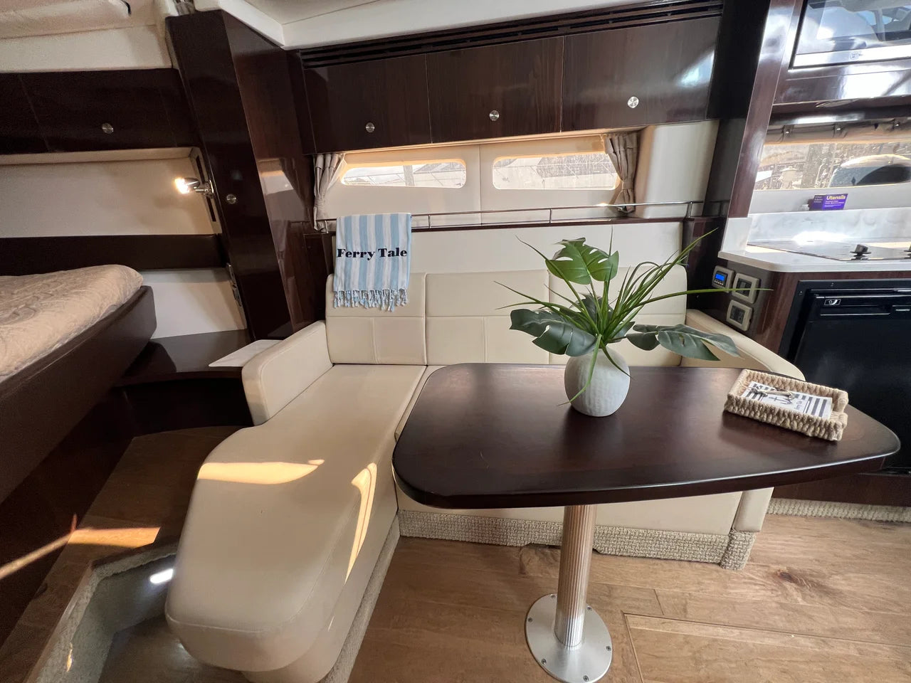 2018 Sea Ray 350 SUNDANCER 35.0 feet, Wakefield, RI #42