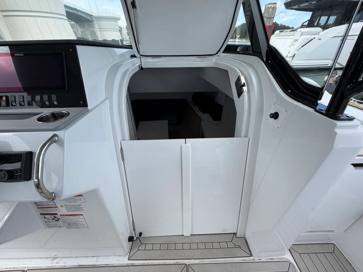 2026 Cruisers Yachts 38 VTR 38.0 feet, Jupiter, Florida #20