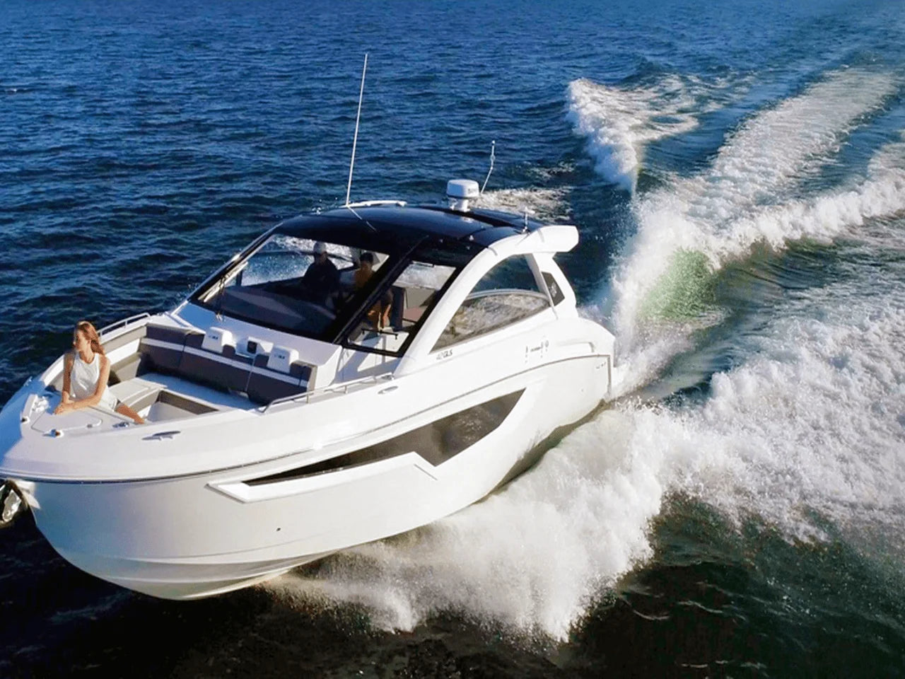 2026 Cruisers Yachts 42 GLS Outboard 42.0 feet, Inuvik, Northwest Territories #3