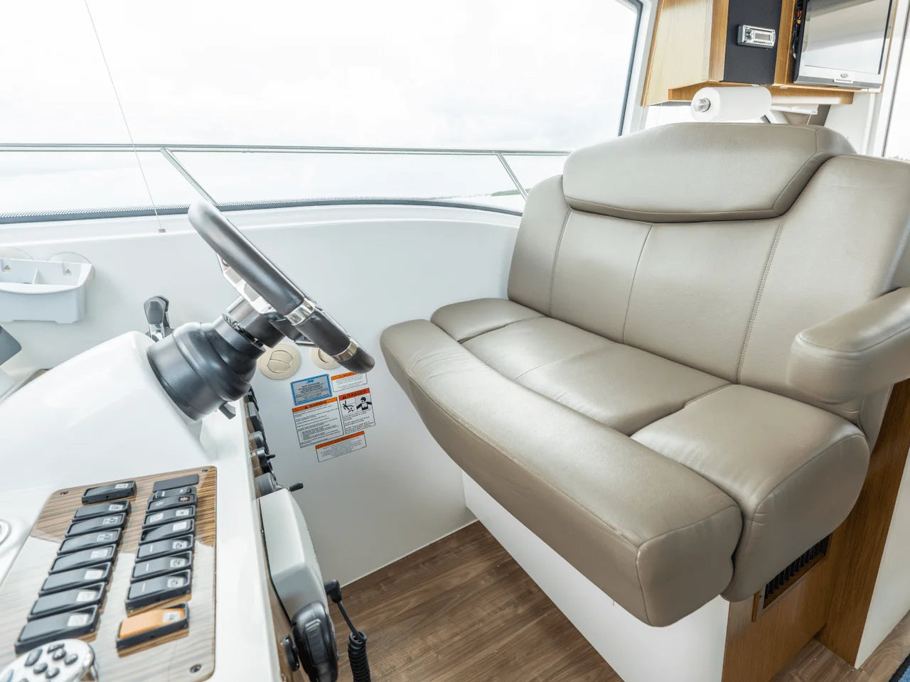 2016 Cruisers Yachts 41 CANTIUS 41.0 feet, st. Petersburg, FL #20