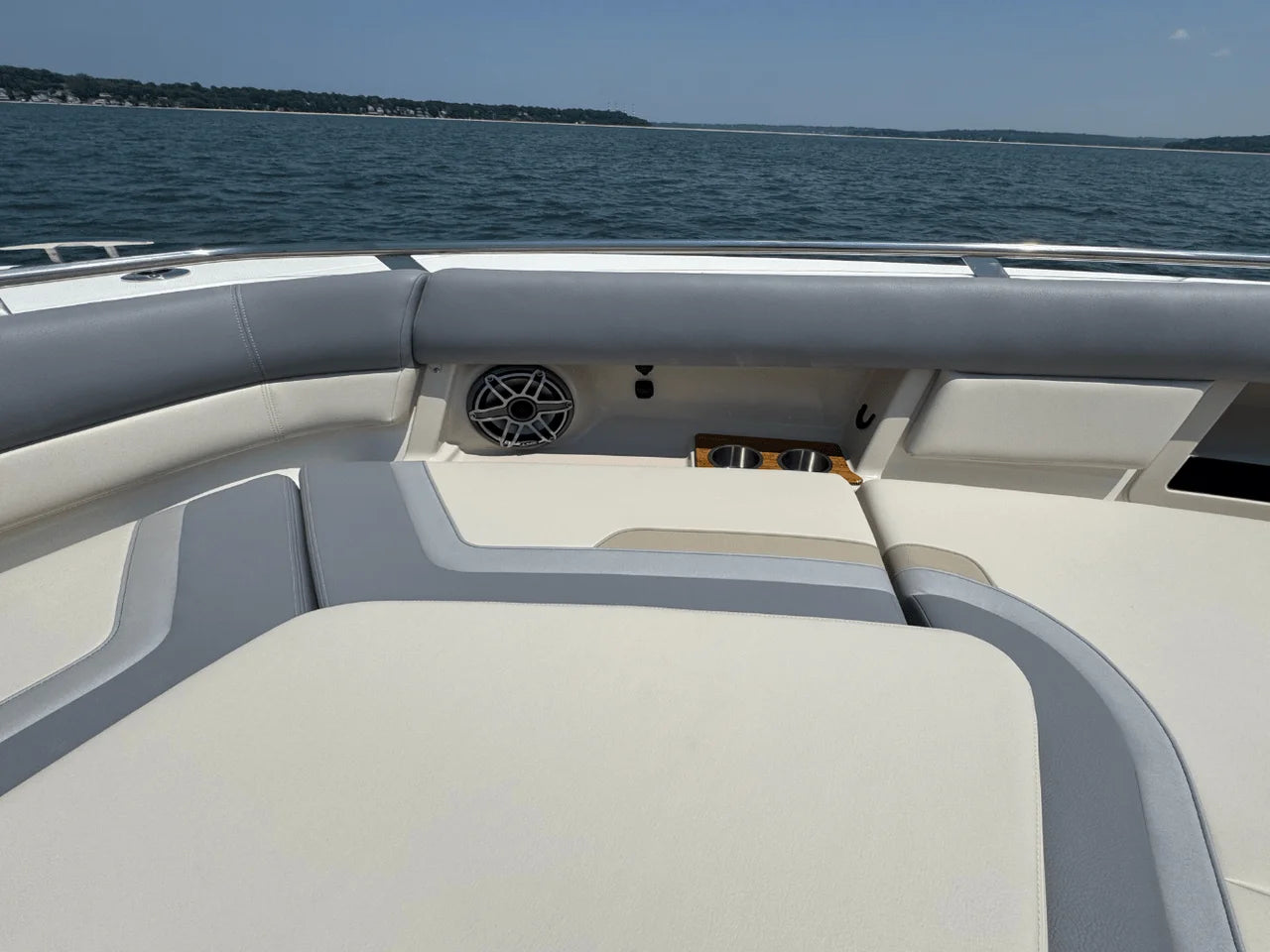 2025 Boston Whaler 380 Realm 38.0 feet, Huntington, NY #83