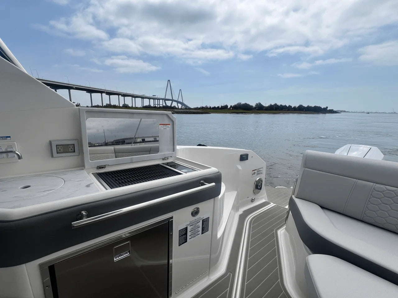 2025 Sea Ray Sundancer 320 Outboard 32.0 feet, Charleston, SC #14