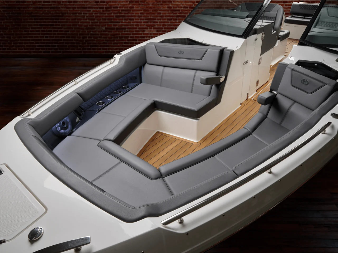 2026 Cobalt R35 Surf 35.0 feet, Inuvik, Northwest Territories #16