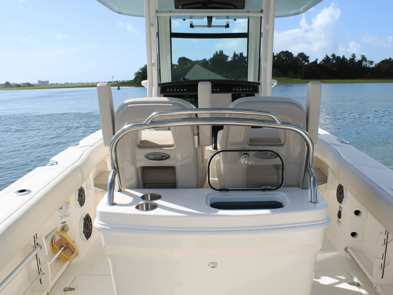 2024 Boston Whaler 250 OUTRAGE 25.0 feet, Wrightsville Beach, North Carolina #32