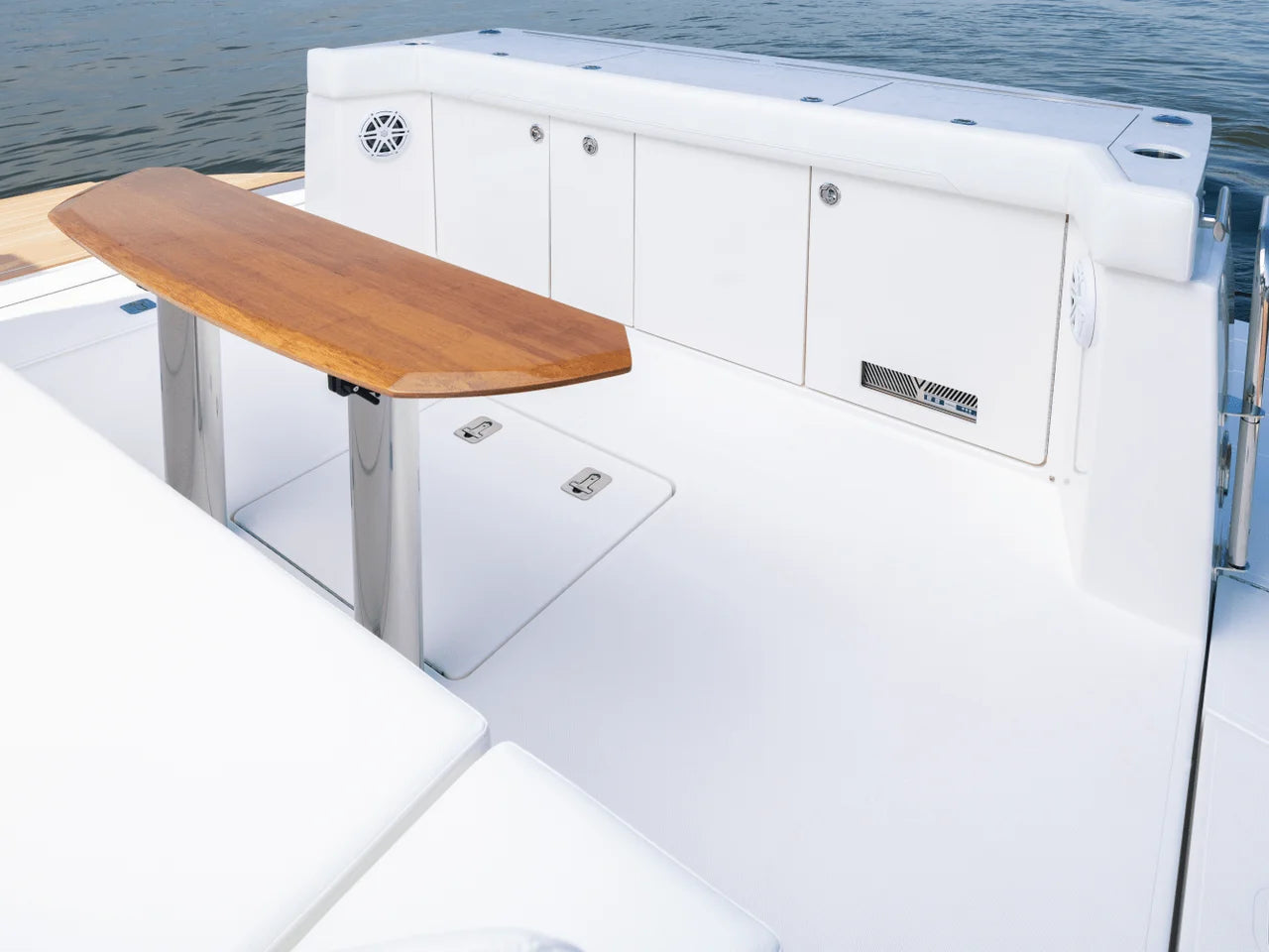2025 Tiara Yachts EX 60 60.0 feet, Inuvik, Northwest Territories #23