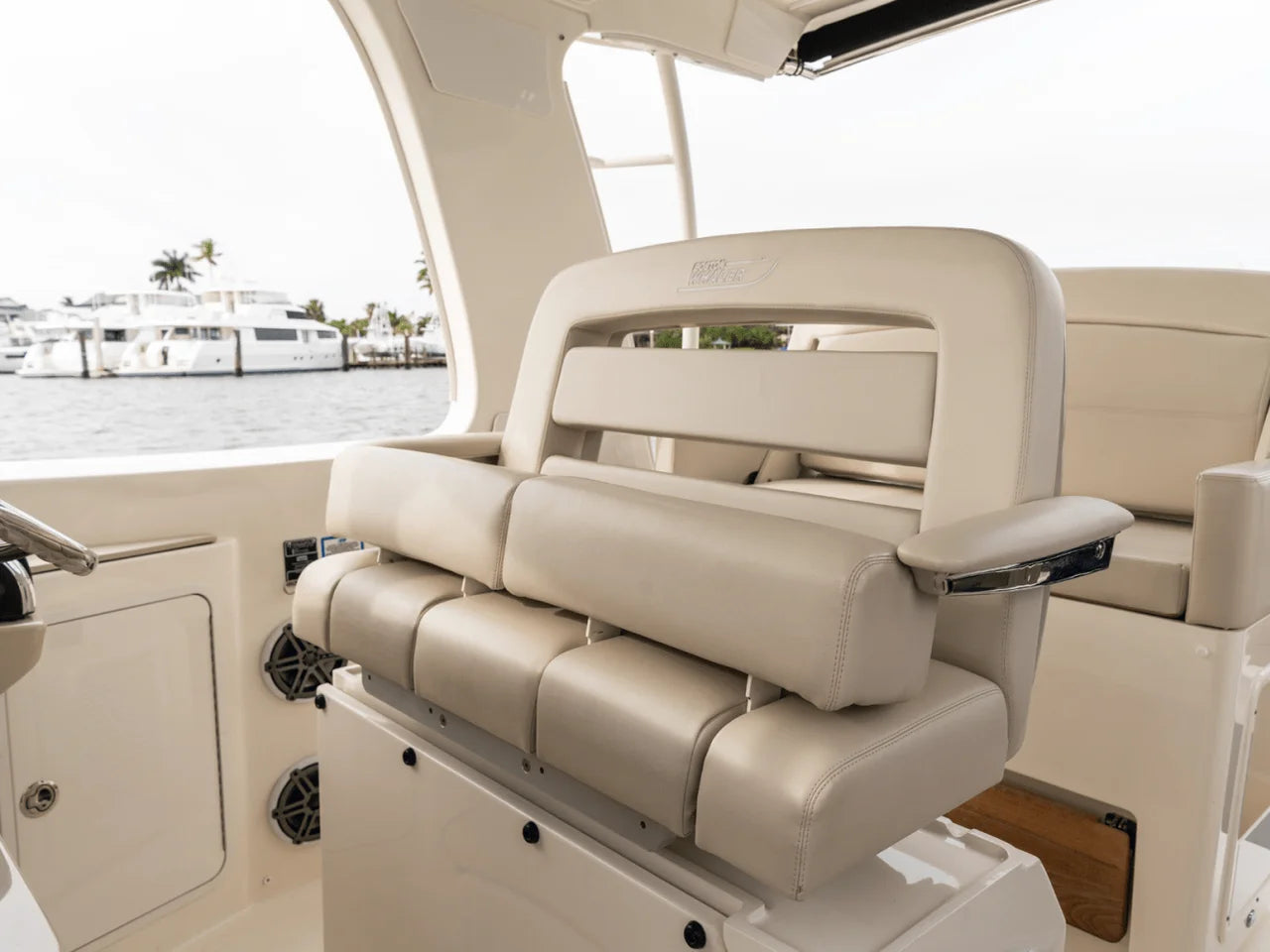 2027 Boston Whaler 380 Realm 38.0 feet, Naples, Florida #99
