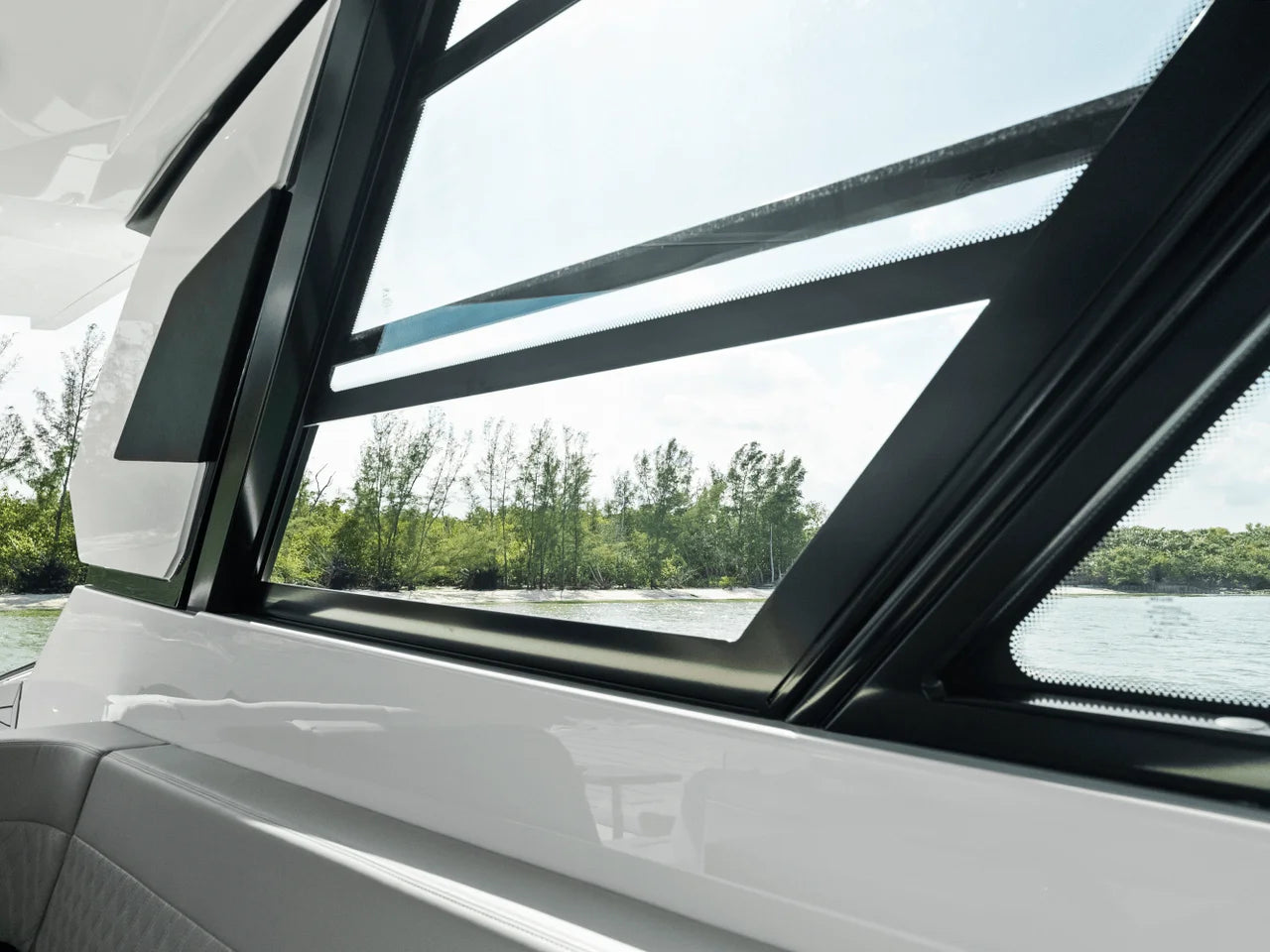 2026 Cruisers Yachts 50 GLS 50.0 feet, Inuvik, Northwest Territories #92