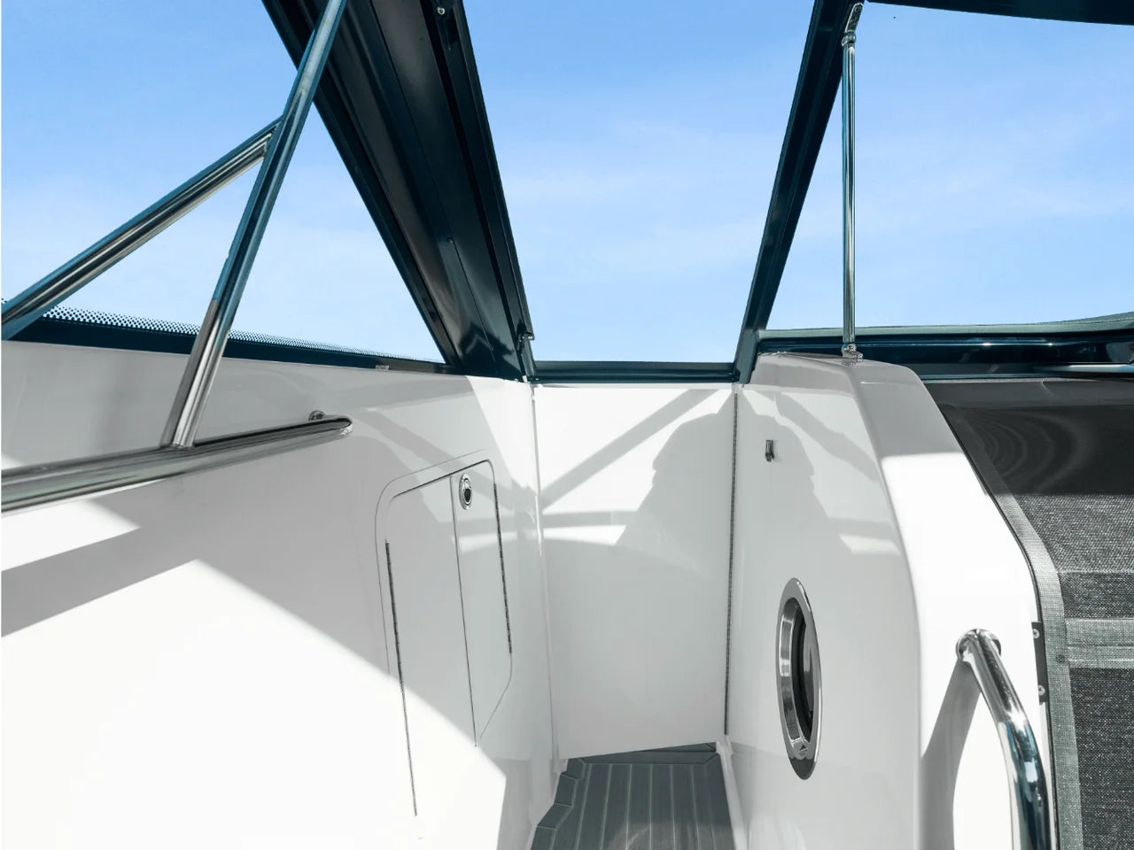 2026 Cruisers Yachts 38 GLS Outboard 38.0 feet, Inuvik, Northwest Territories #94