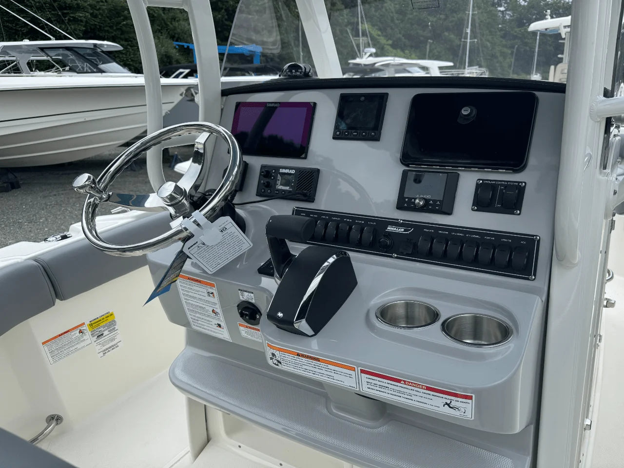 2026 Boston Whaler 230 Outrage 23.0 feet, Huntington, NY #26