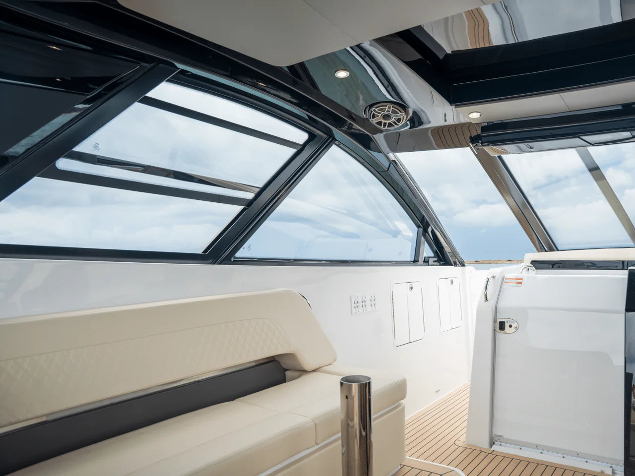 2026 Cruisers Yachts 50GLS OB 50.0 feet, Wrightsville Beach, North Carolina #32