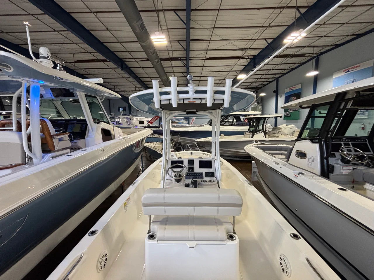 2026 Boston Whaler 250 Dauntless 25.0 feet, Clearwater, Florida #11