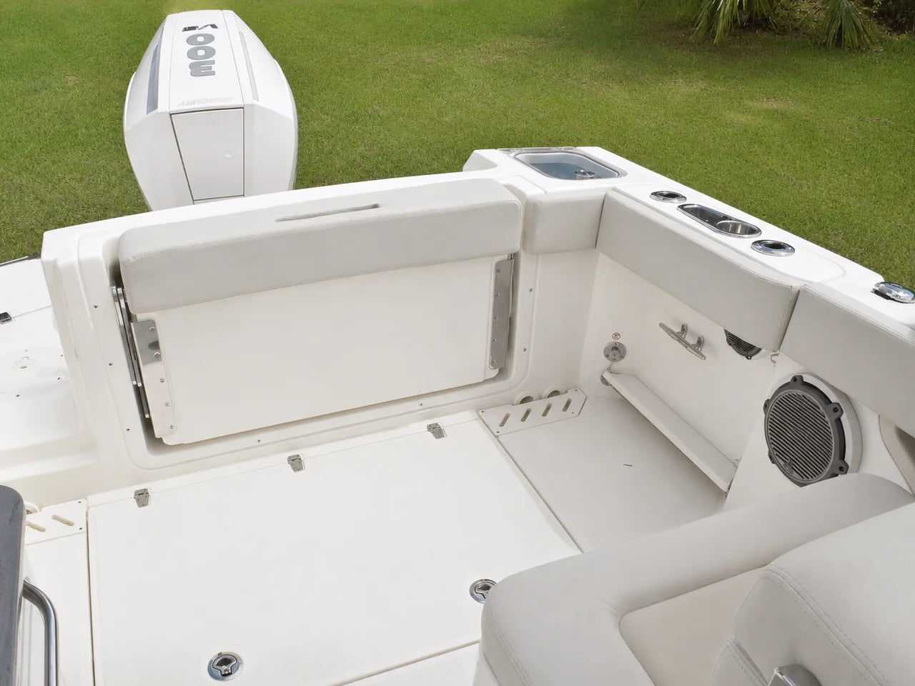 2026 Boston Whaler 240 Vantage 24.0 feet, Thunderbolt, GA #7