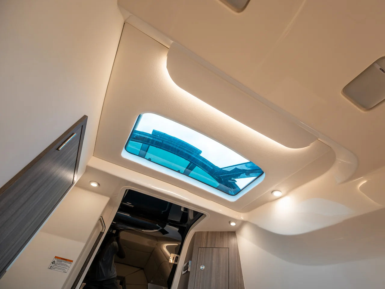 2026 Sea Ray Sundancer 370 Outboard 37.0 feet, Wrightsville Beach, North Carolina #42