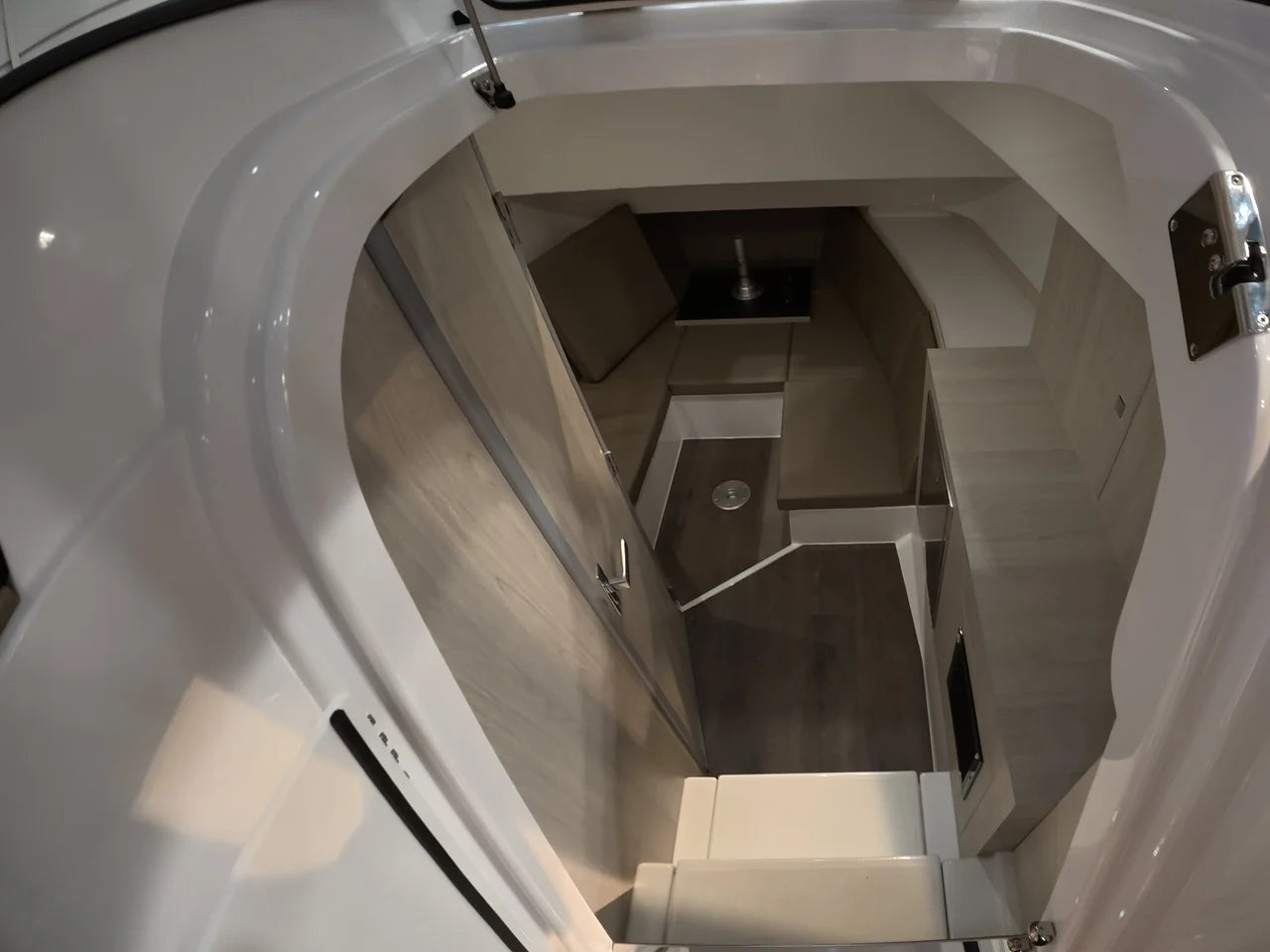 2026 Cruisers Yachts 38 VTR EC 38.0 feet, Somers Point, New Jersey #30