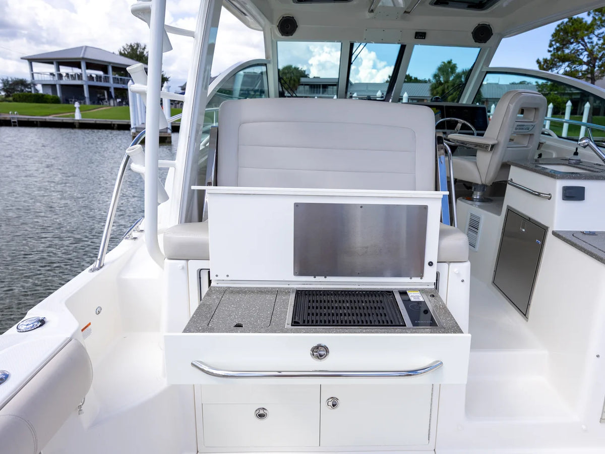 2017 Boston Whaler 345 CONQUEST 33.0 feet, Seabrook, TX #27