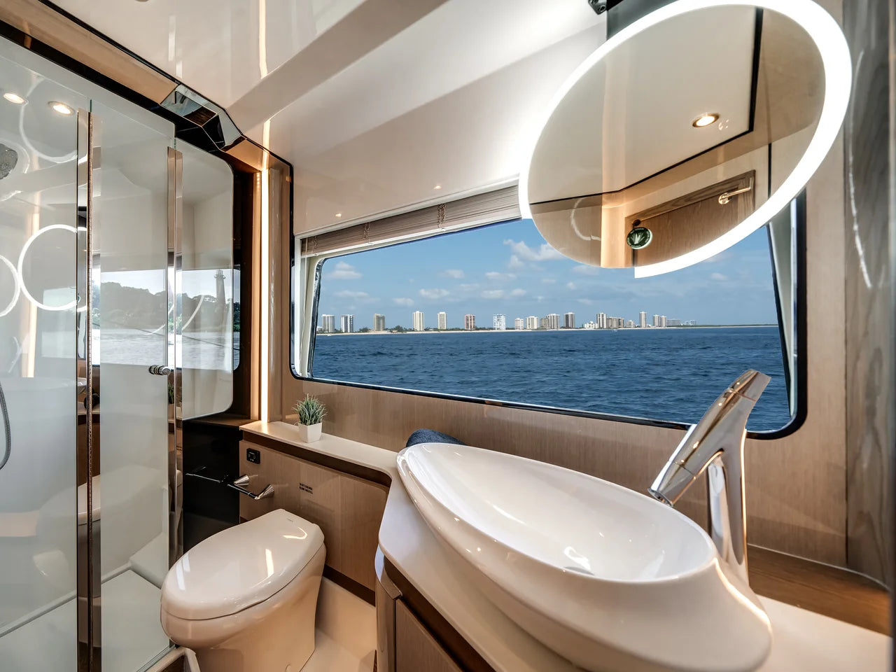 2026 Cruisers Yachts 57 FLY 57.0 feet, Stuart, Florida #60