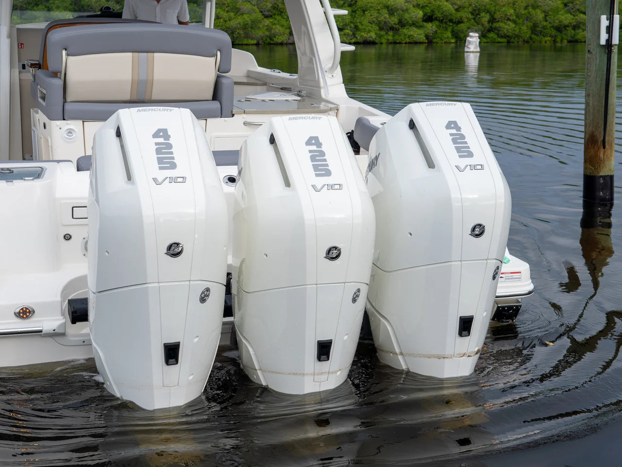 2026 Boston Whaler 350 Realm 35.0 feet, Fort Myers, Florida #5