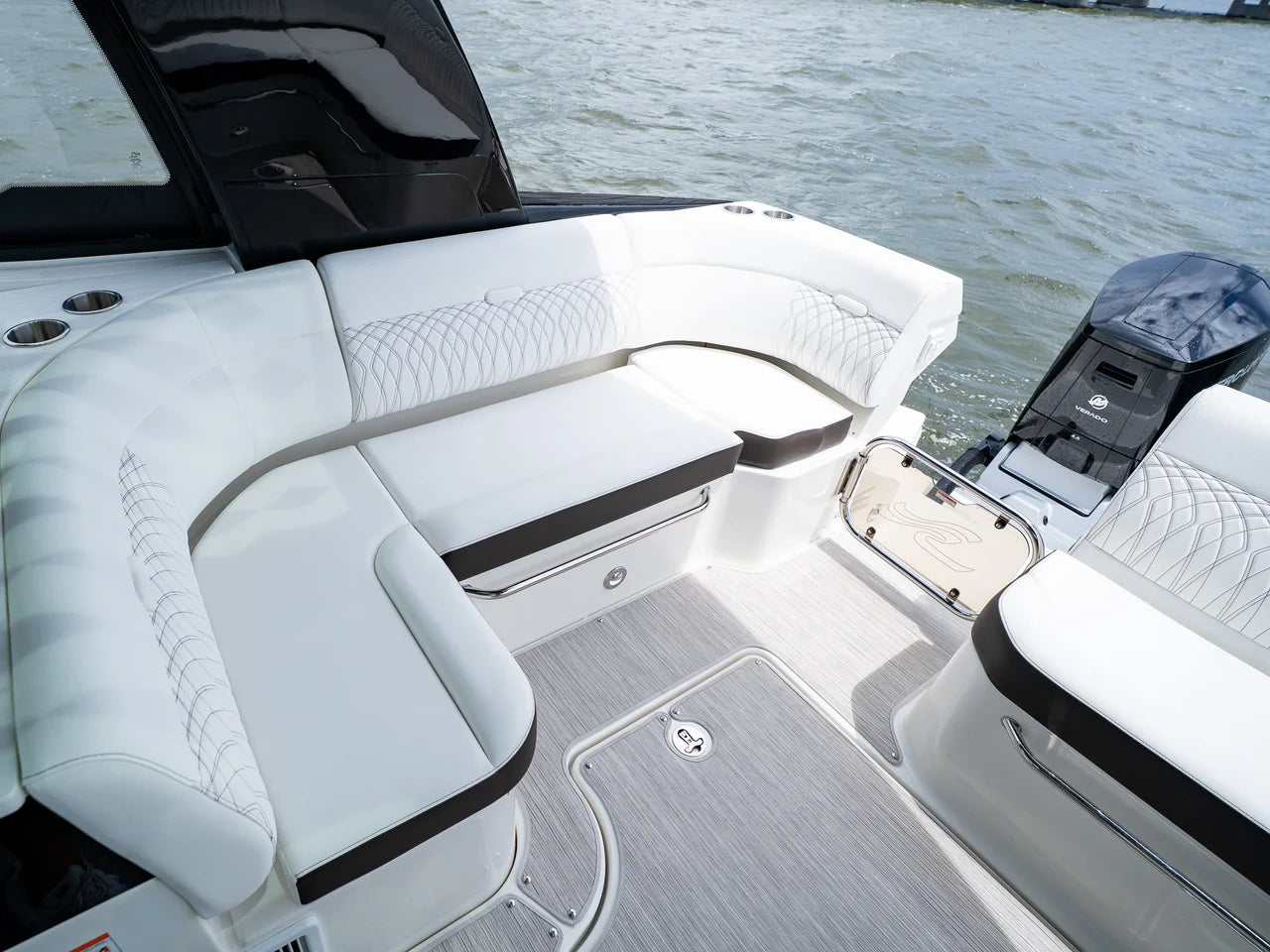 2026 Sea Ray Sundancer 370 Outboard 37.0 feet, Clearwater, Florida #26