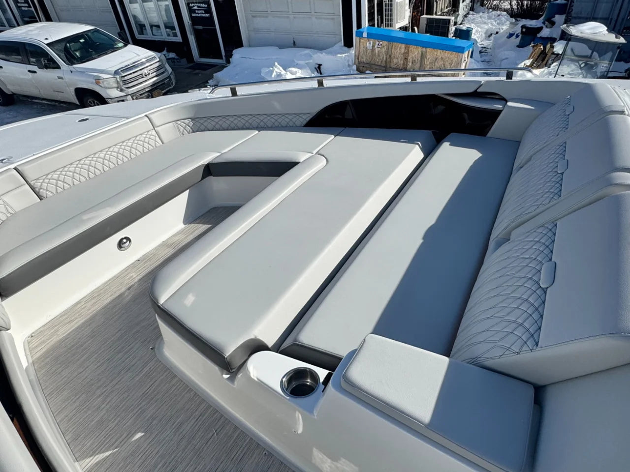 2026 Sea Ray Sundancer 370 Outboard 37.0 feet, Huntington, NY #34