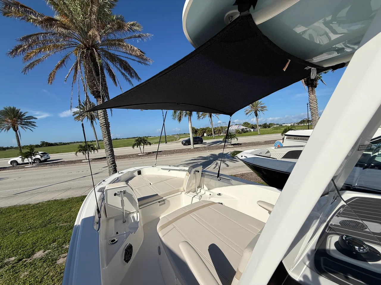 2027 Boston Whaler 250 Dauntless 25.0 feet, Venice, Florida #8