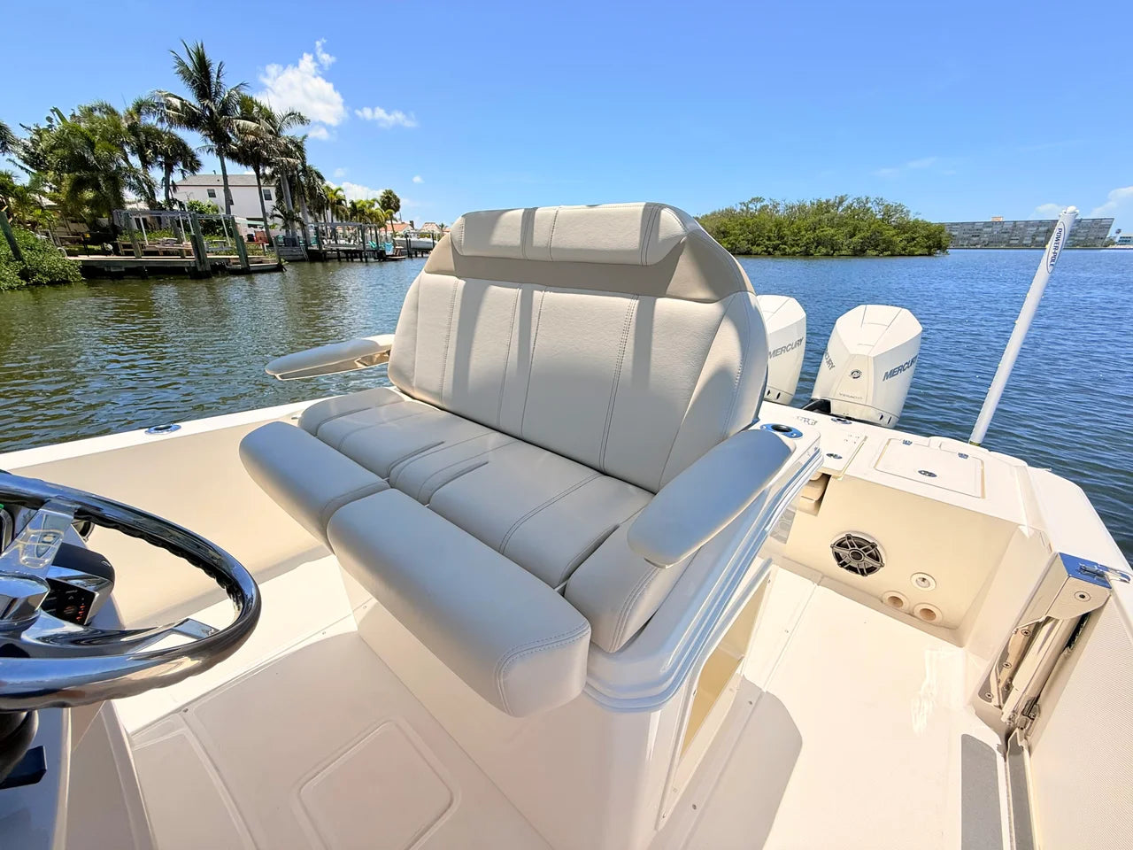 2027 Boston Whaler 280 Dauntless 28.0 feet, St Petersburg, FL #38