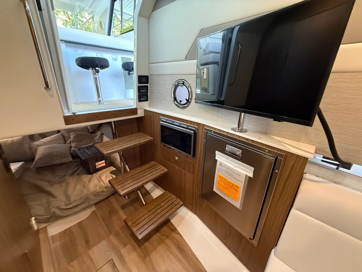 2027 Cruisers Yachts 42 GLS 42.0 feet, Lake Ozark, MO #49