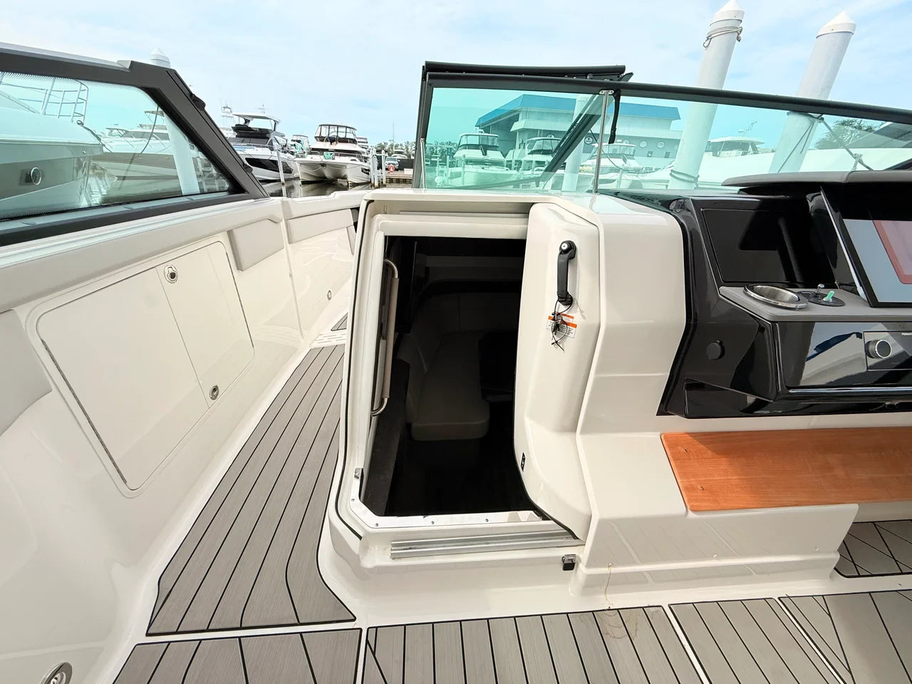 2026 Sea Ray SLX 400 Outboard 40.0 feet, Pompano Beach, Florida #79