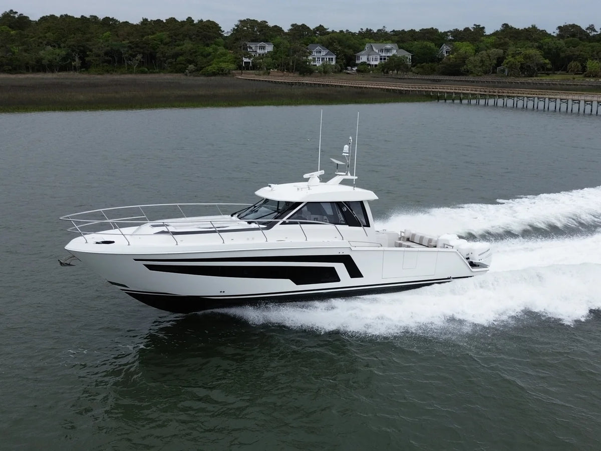2021 Ocean Alexander 45 DIVERGENCE COUPE 45.0 feet, Holden Beach, NC #1