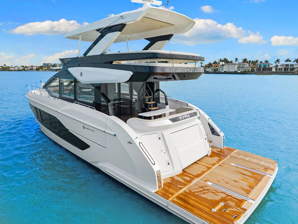 2026 Cruisers Yachts 57 FLY 57.0 feet, Miami, FL #9