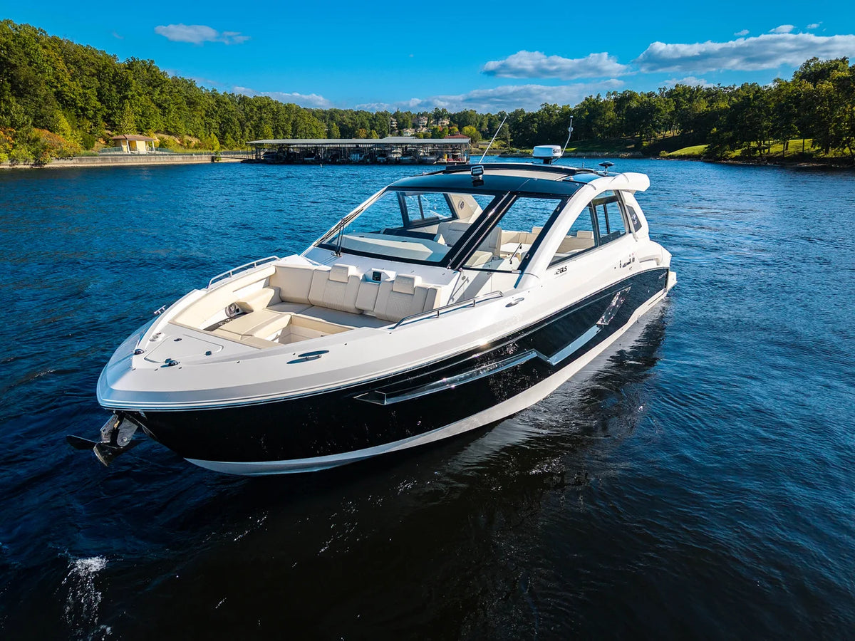 2027 Cruisers Yachts 42 GLS 42.0 feet, Lake Ozark, MO #26