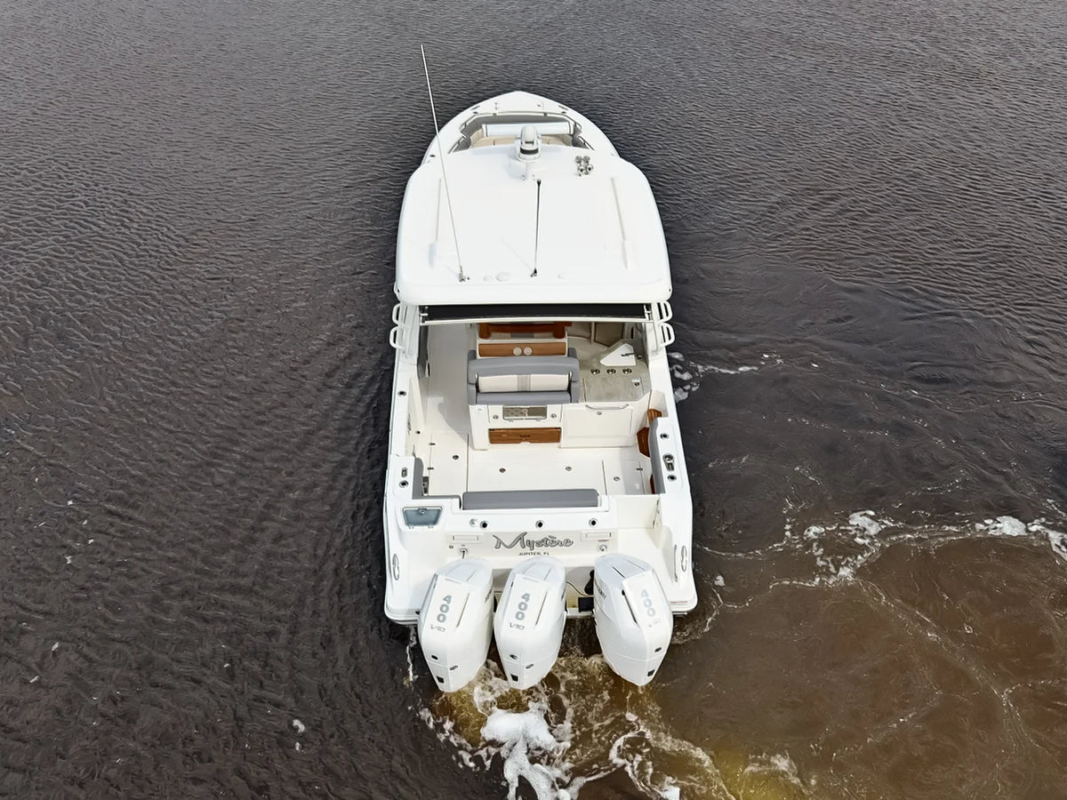2025 Boston Whaler 350 REALM 35.0 feet, Stuart, Florida #15