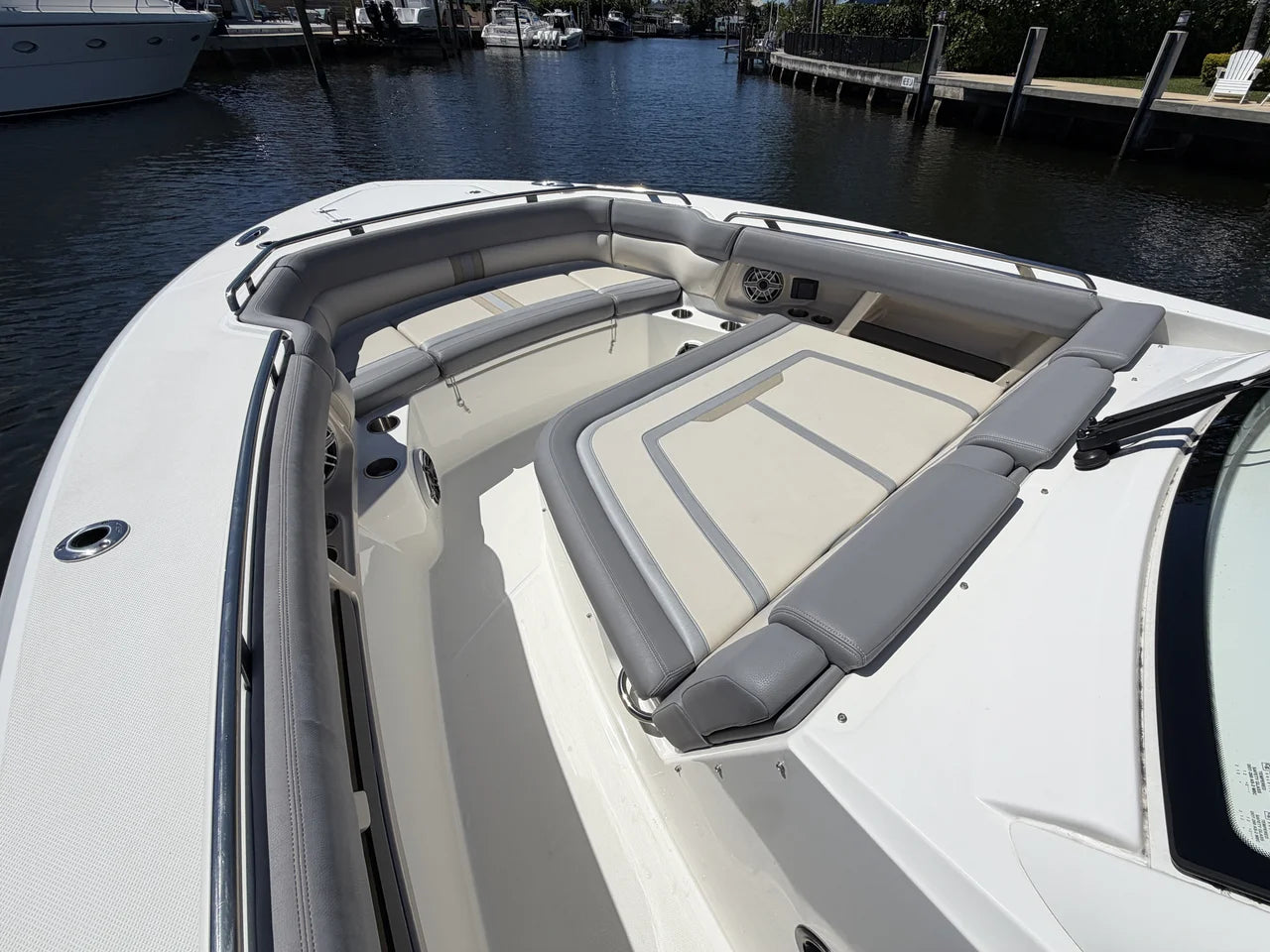 2024 Boston Whaler 350 REALM 35.0 feet, Pompano Beach, Florida #68