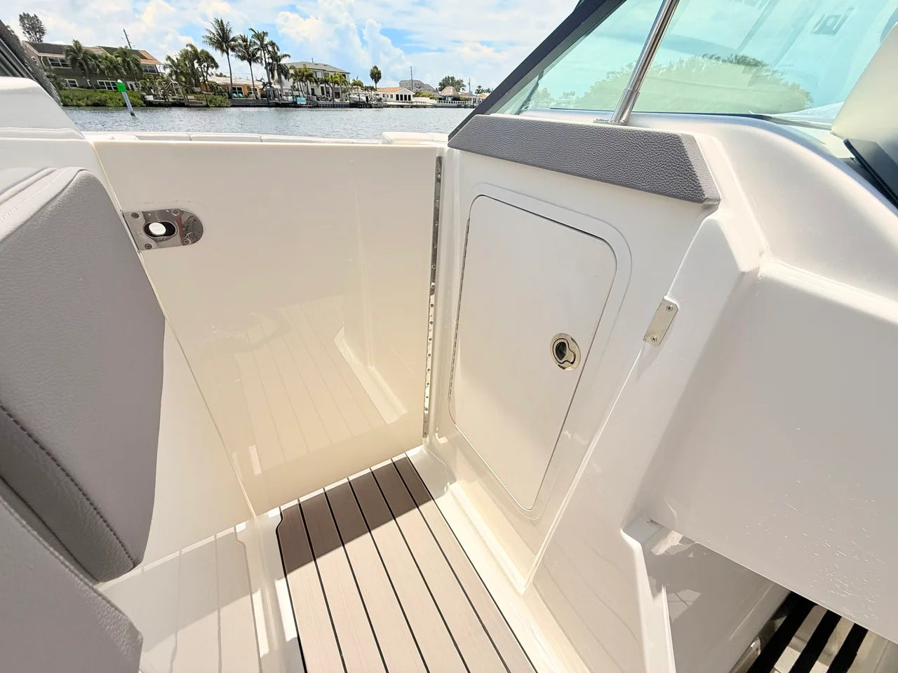 2026 Sea Ray SLX 310 Outboard 31.0 feet, St Petersburg, FL #69