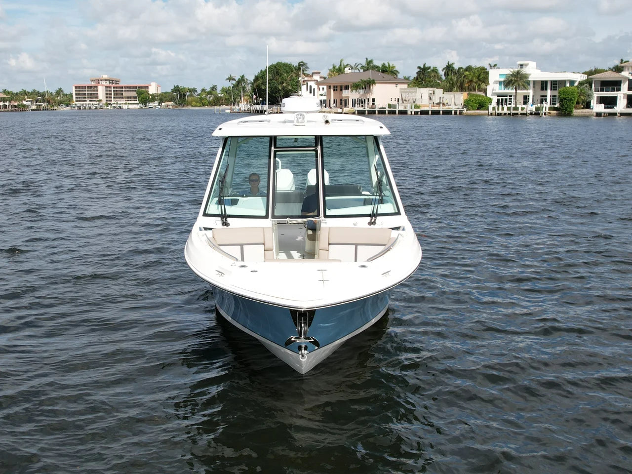 2027 Boston Whaler 330 Vantage 33.0 feet, Pompano Beach, Florida #15