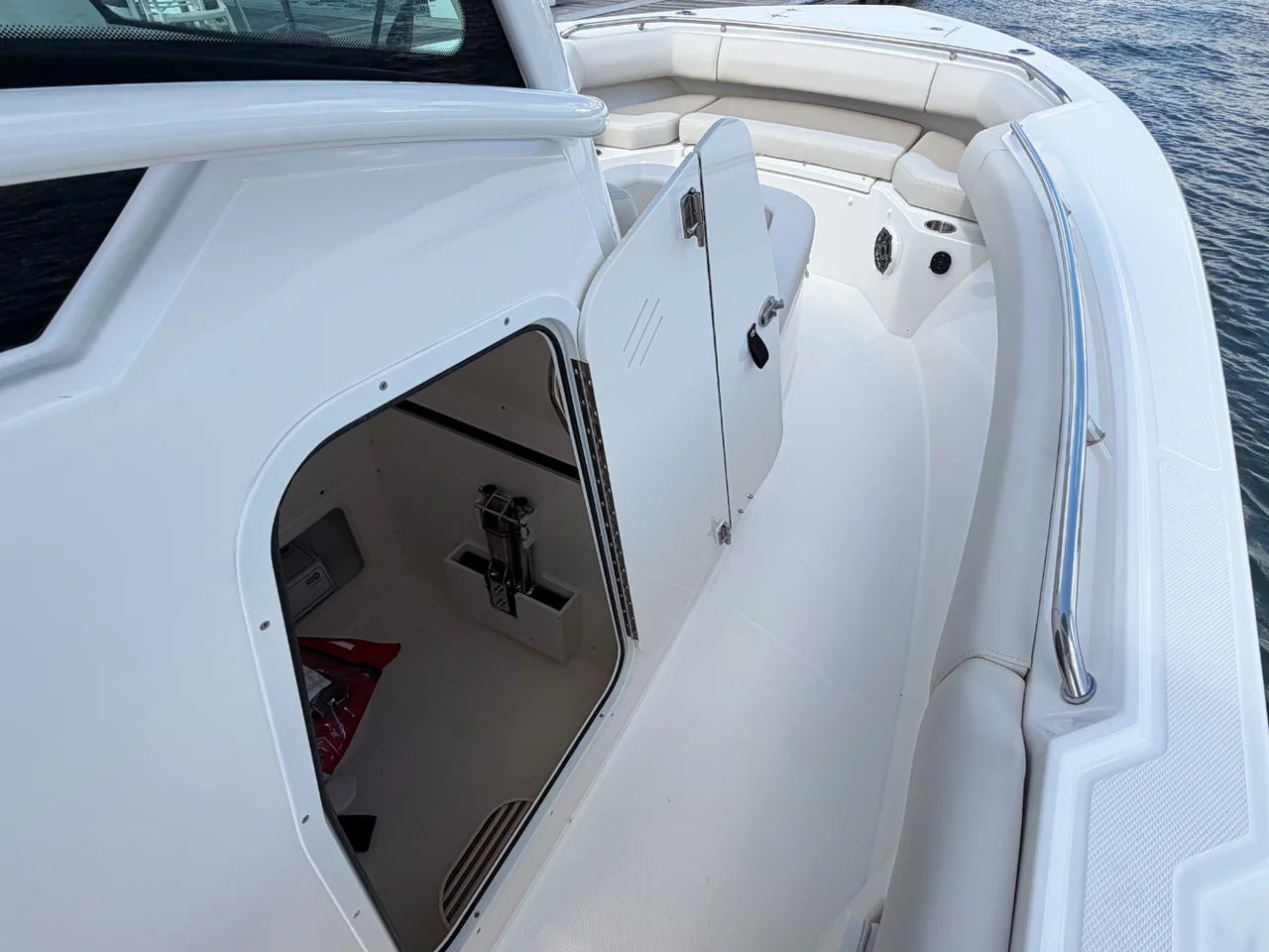 2026 Boston Whaler 280 Outrage 28.0 feet, Jupiter, Florida #18