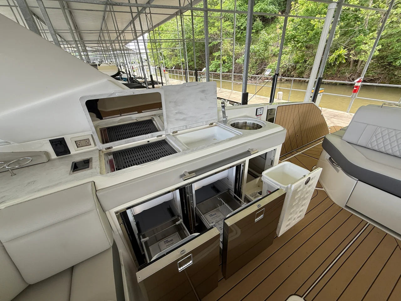 2026 Sea Ray SLX 400 Outboard 40.0 feet, Lake Ozark, MO #16