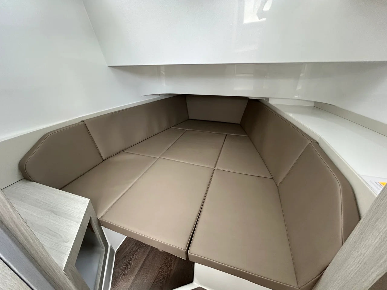 2026 Cruisers Yachts 38 VTR EC 38.0 feet, Pensacola, Florida #34