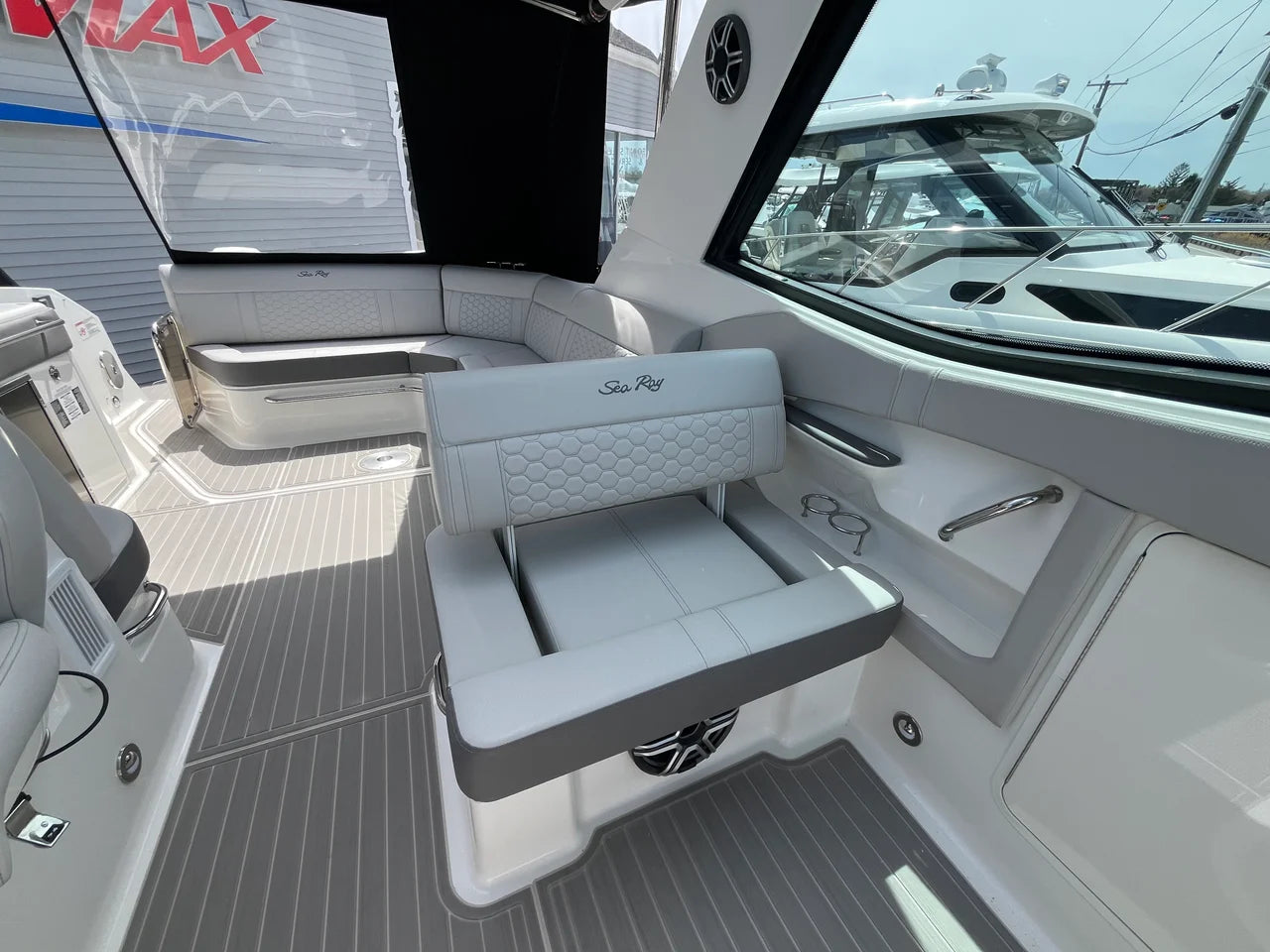2026 Sea Ray Sundancer 320 Outboard 32.0 feet, Westbrook, Connecticut #13