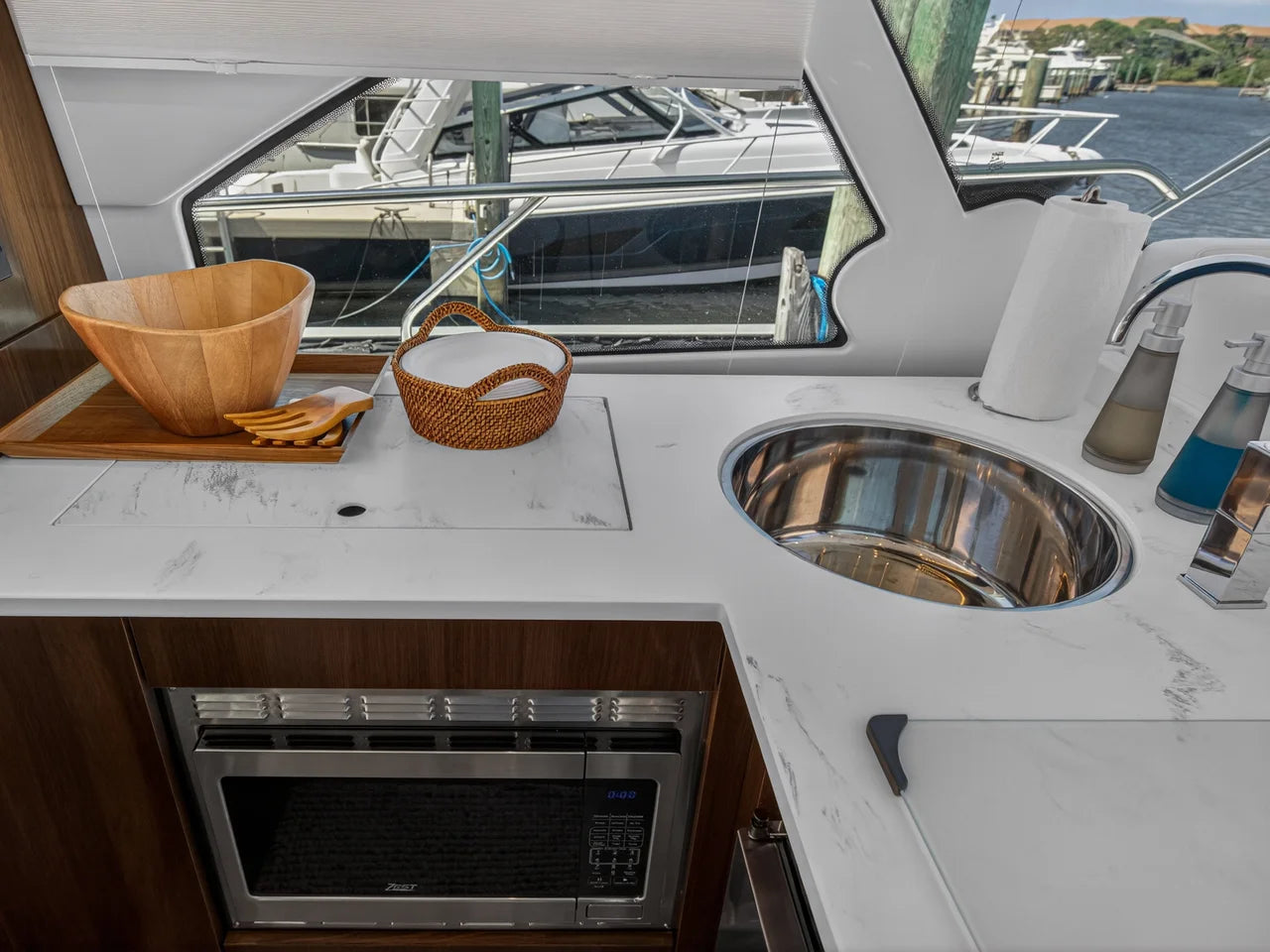 2023 Cruisers Yachts 50 CANTIUS 50.0 feet, Palm Beach, FL #40