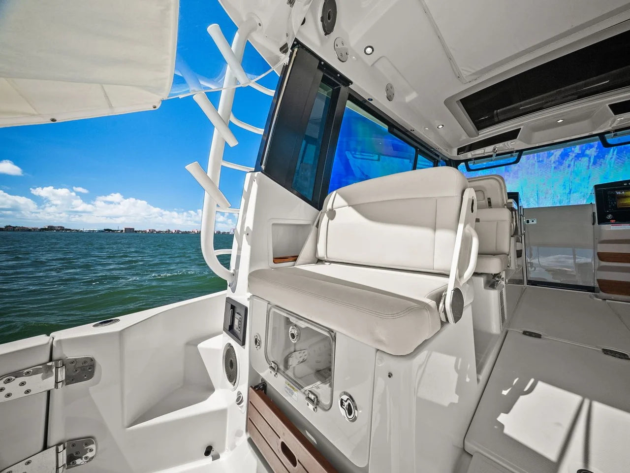 2025 Boston Whaler 405 CONQUEST 41.0 feet, St Petersburg, FL #44