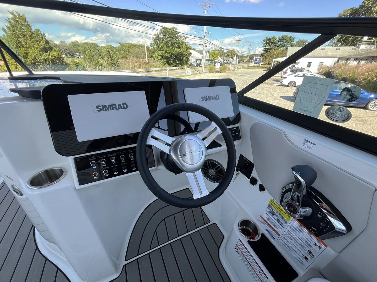 2026 Sea Ray SDX 230 Outboard 23.0 feet, Westbrook, Connecticut #13