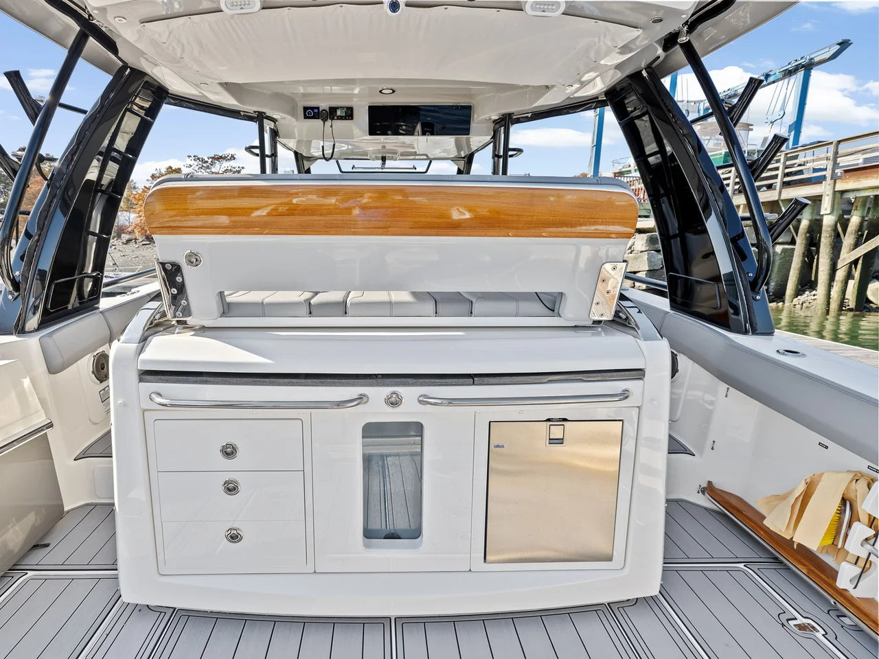 2022 Boston Whaler 420 Outrage 42.0 feet, Quincy, MA #11