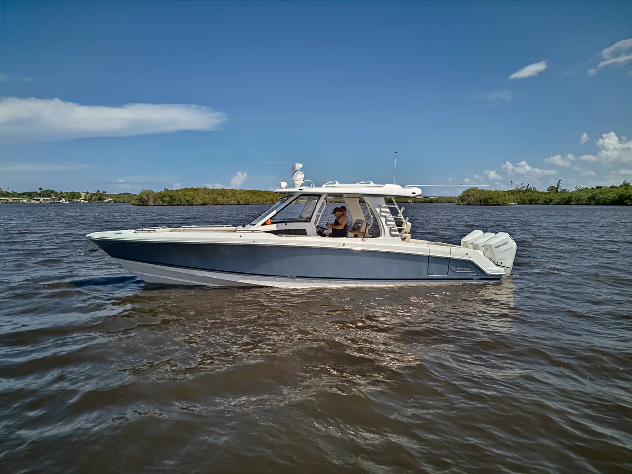 2025 Boston Whaler 350 REALM 35.0 feet, Stuart, Florida #3