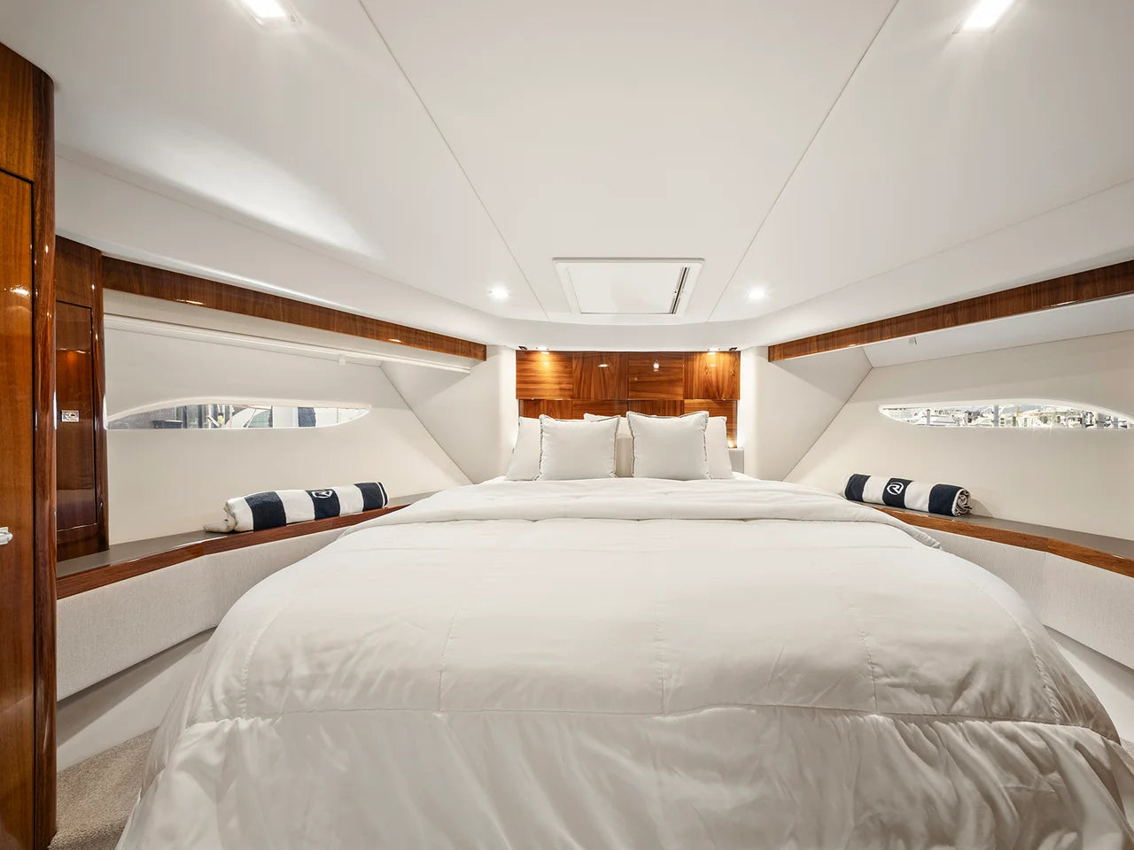 2024 Riviera 6000 SPORT YACHT 63.0 feet, Coconut Grove23, FL #68