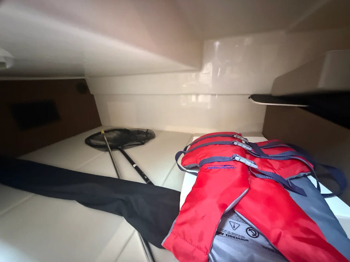 2024 Boston Whaler 325 CONQUEST 32.0 feet, Sarasota, FL #26