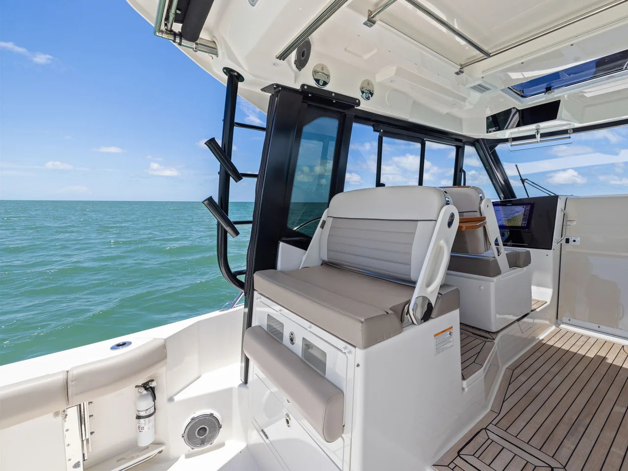 2025 Boston Whaler 365 CONQUEST 36.0 feet, Naples, Florida #37