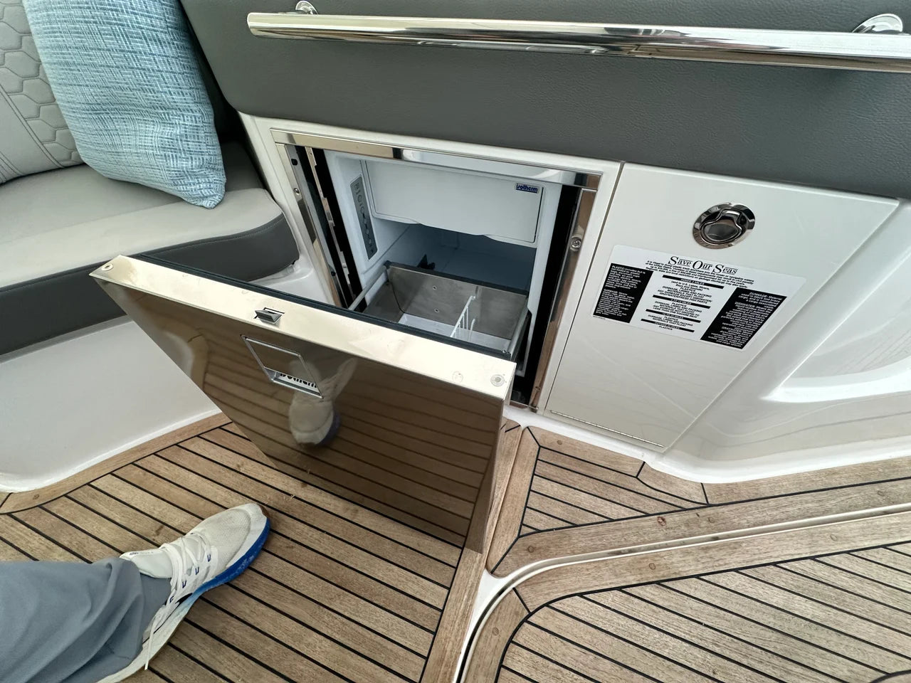 2024 Sea Ray 320 SUNDANCER OUTBOARD 32.0 feet, Danvers, Massachusetts #18