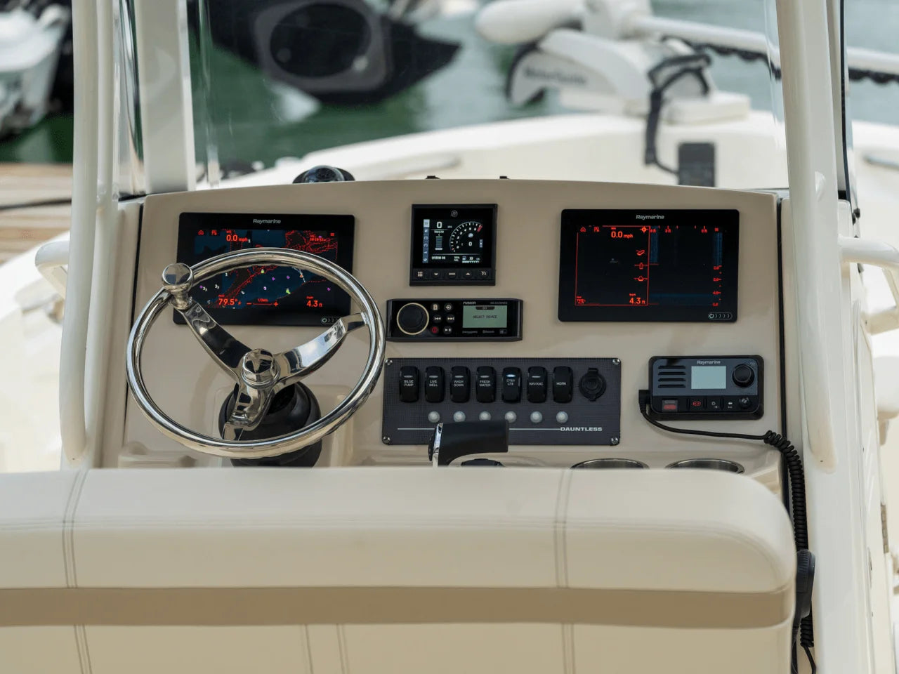 2027 Boston Whaler 220 Dauntless 22.0 feet, Naples, Florida #32